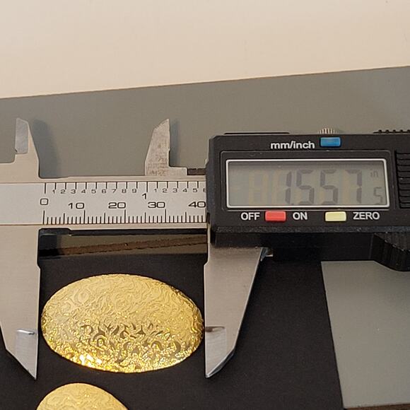 Gold Oval Pierced Earrings Embossed Metal 1.56"x0.94" Unbranded Vintage Retro - Picture 3 of 6